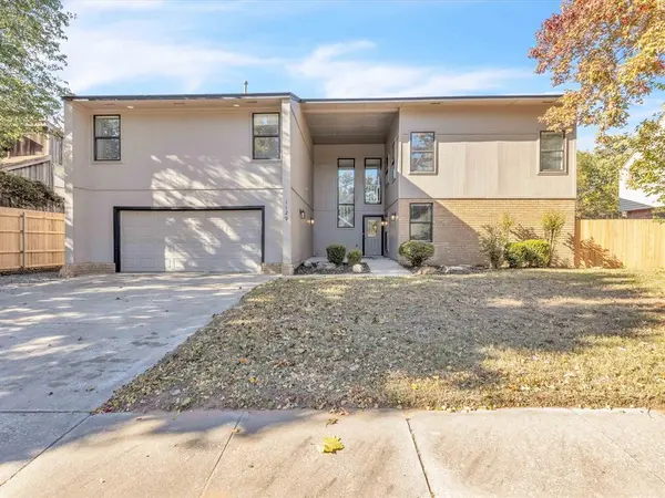 1129 Robin Hood LN, Norman, OK 73072
