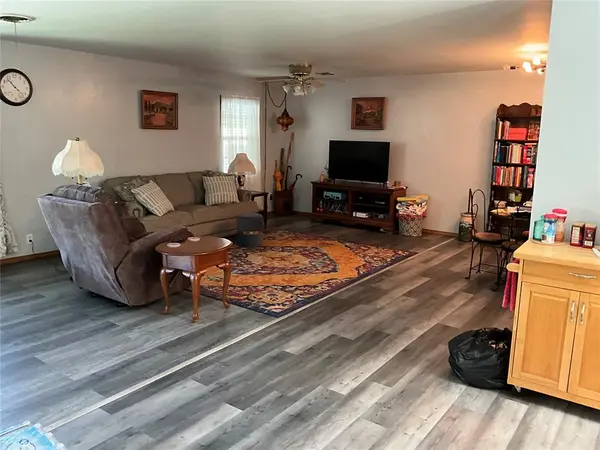 4 N Orray ST, Coalgate, OK 74538