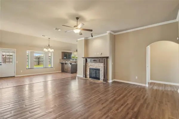 3913 Caraway LN, Norman, OK 73026