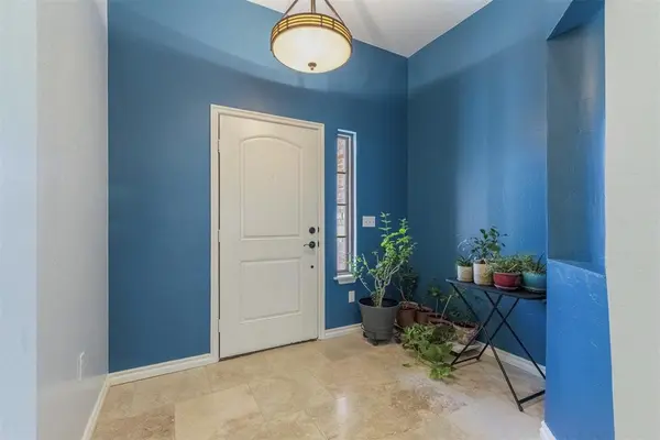 3901 Cottage LN, Edmond, OK 73013