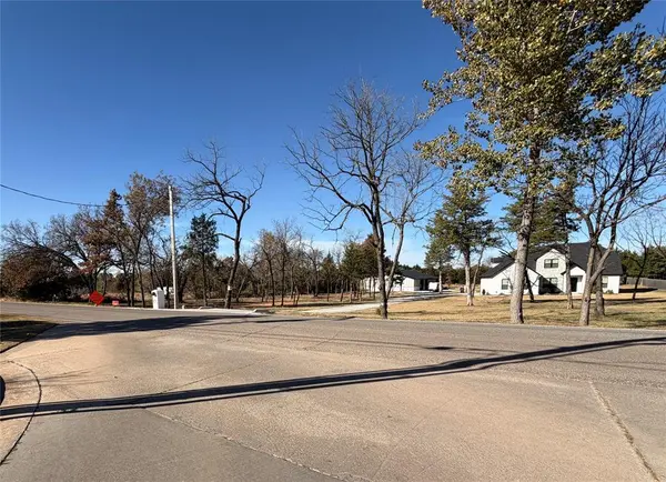 10201 SE 44th ST, Oklahoma City, OK 73150