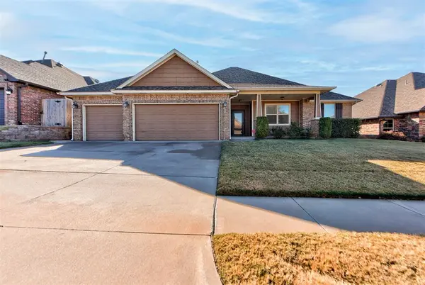 9012 NW 85th ST, Yukon, OK 73099