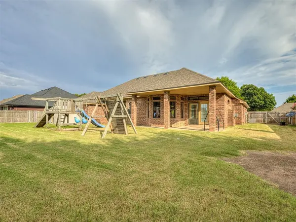 1216 NW 165th ST, Edmond, OK 73012