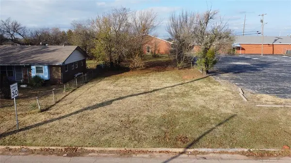 933 NE 30th ST, Oklahoma City, OK 73105