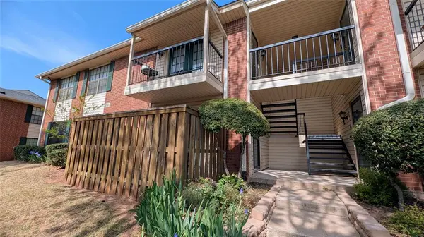 4400 Hemingway DR #112, Oklahoma City, OK 73118