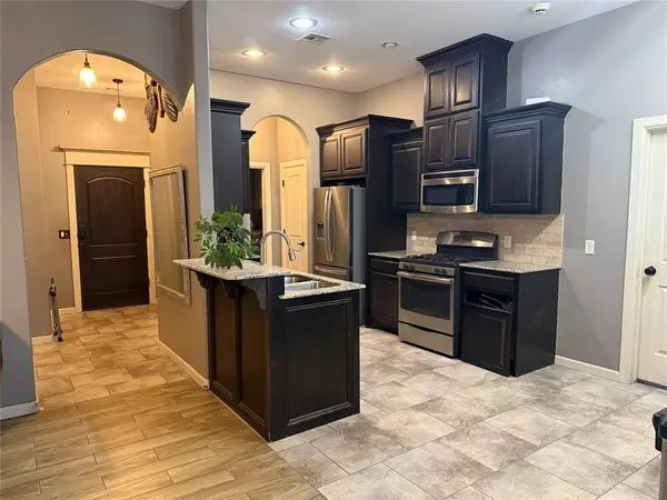 10629 SW 36th ST, Yukon, OK 73099