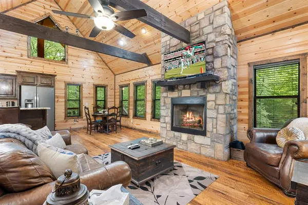 186 W Eagle Mountain TRL, Broken Bow, OK 74728