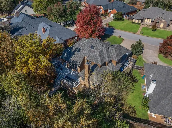 1812 Oaks WAY, Oklahoma City, OK 73131