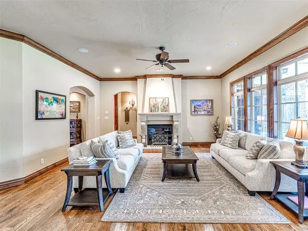 2405 Riva WAY, Edmond, OK 73007