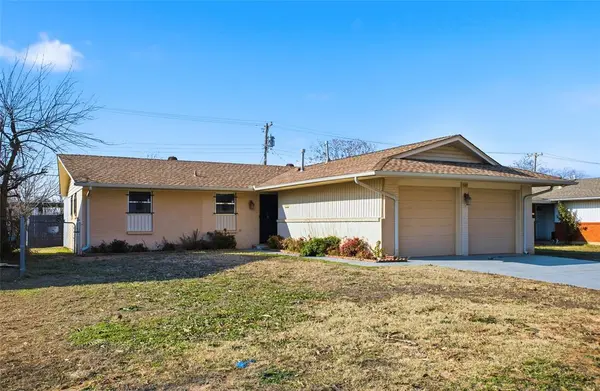 1009 Hampton DR, Del City, OK 73115