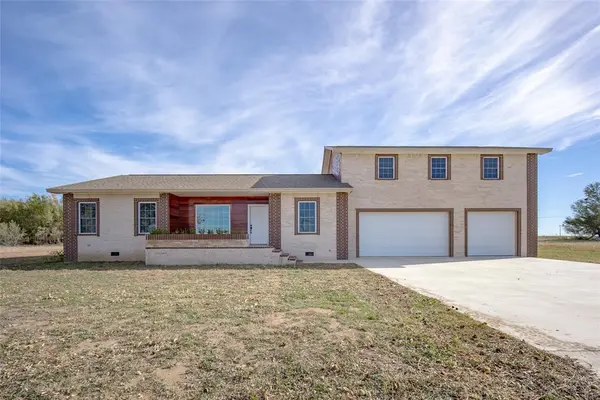 620 Rusty Wayne DR,  Mooreland,  OK 73852