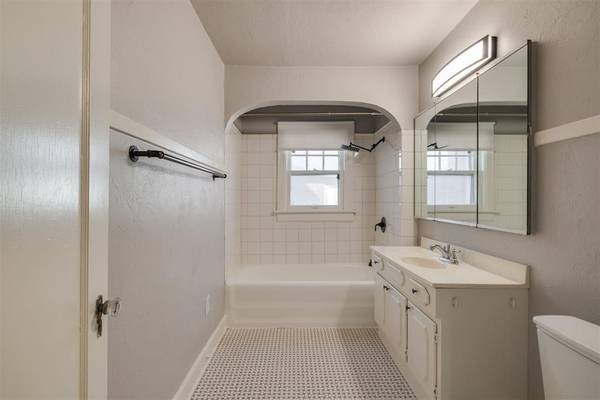 2625 NW 15th ST, Oklahoma City, OK 73107