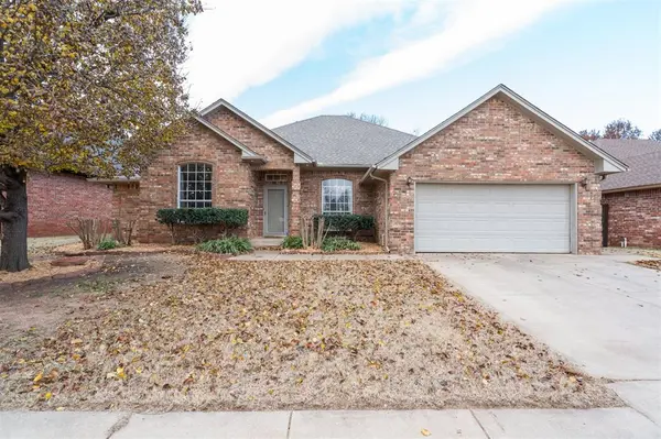 15613 Summit Parke DR, Edmond, OK 73013