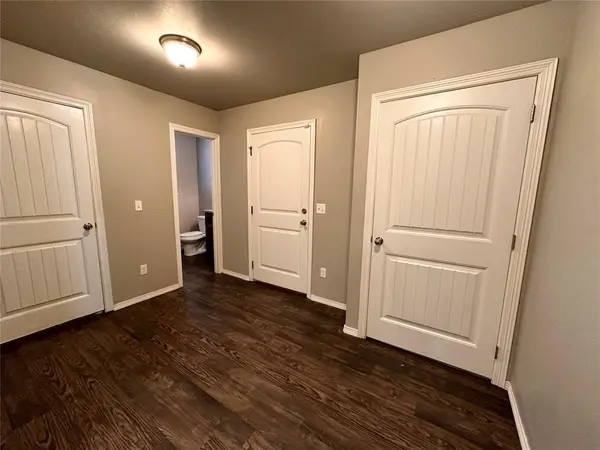 2100 Buena Vida LN, Edmond, OK 73013