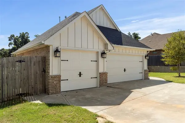 15174 Gray Fox RD, Choctaw, OK 73020