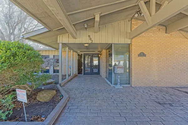 902 Mockingbird LN, Norman, OK 73071