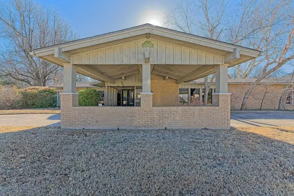 902 Mockingbird LN, Norman, OK 73071