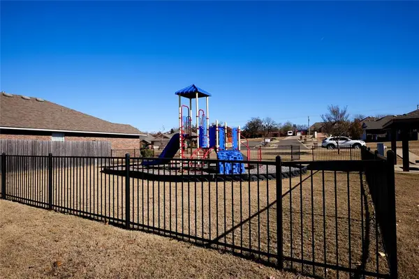 2550 Turtle WAY, Midwest City, OK 73130