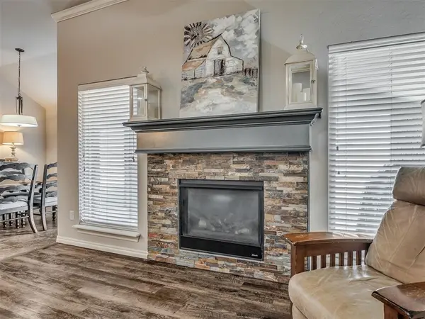 2817 Kathleens Crossing, Yukon, OK 73099