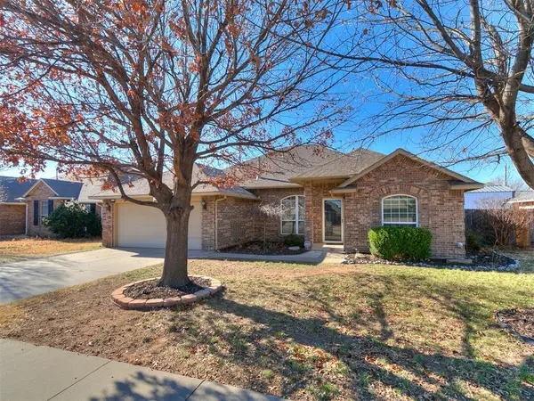 1905 Breakers West BLVD, Yukon, OK 73128