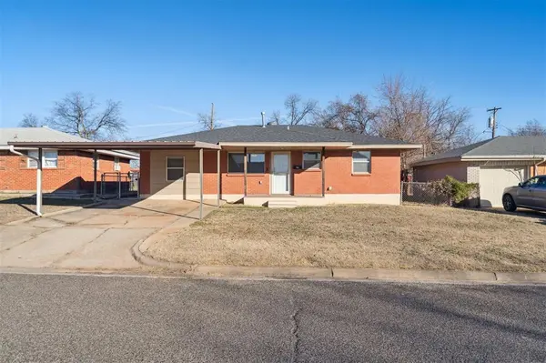 753 SW 4th PL, Moore, OK 73160
