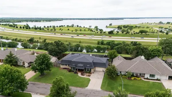 8625 Lakehurst DR, Oklahoma City, OK 73120