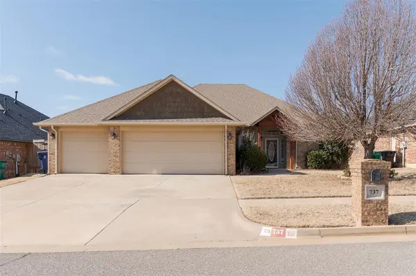 737 Dana DR, Yukon, OK 73099