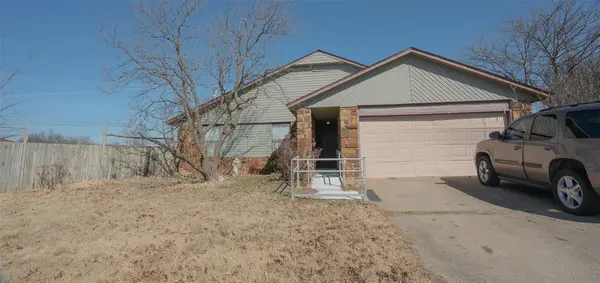 501 E 141st PL, Glenpool, OK 74033
