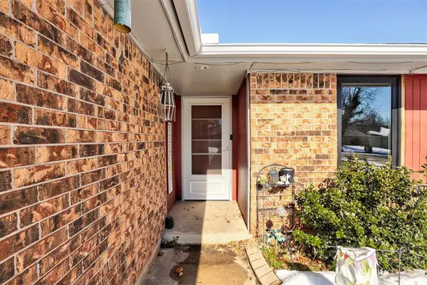 971 Dover Mansion, Yukon, OK 73099