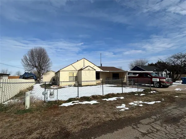 503 W Elm ST, Tuttle, OK 73089