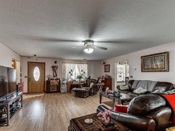 7901 Eagle Wood DR, Oklahoma City, OK 73150