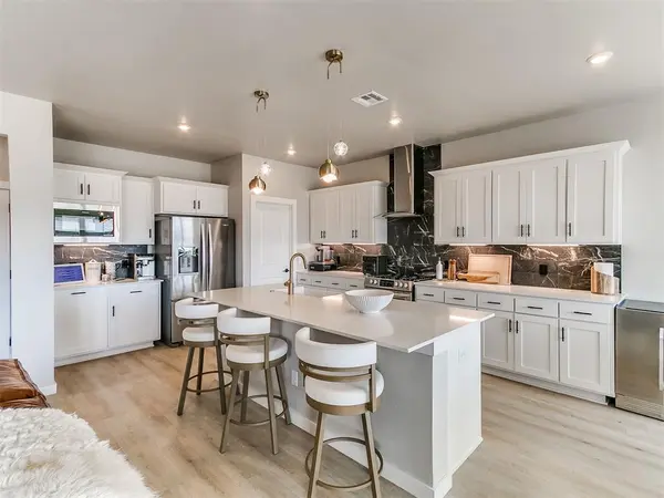 15104 Jasper CT, Edmond, OK 73013
