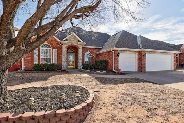 2708 Durland DR, Edmond, OK 73012