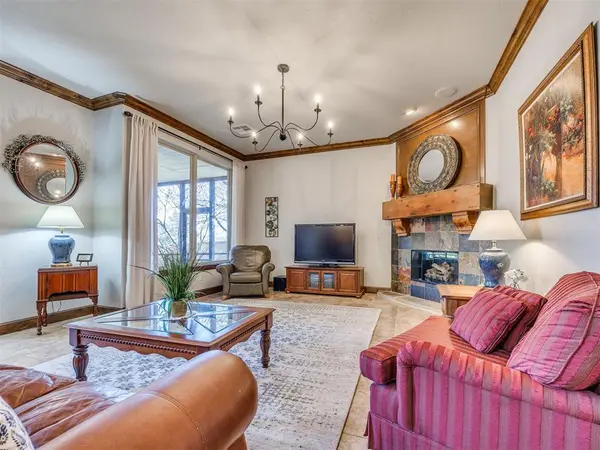 1401 Narrows Bridge CIR, Edmond, OK 73034