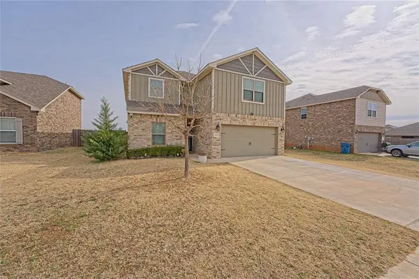 616 St James PL, Newcastle, OK 73065