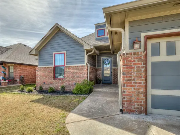 1724 W Trout WAY, Mustang, OK 73064