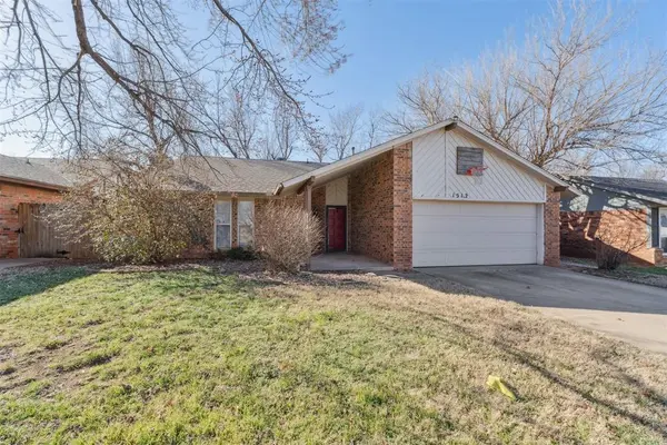 1512 Apollo RD, Edmond, OK 73003