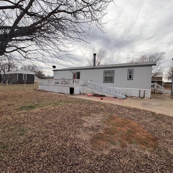 302 S 2nd ST, Canute, OK 73626