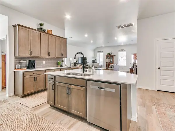9021 NW 149th TER, Yukon, OK 73099