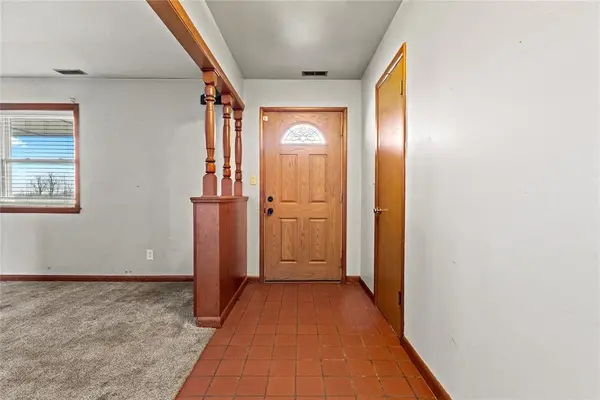 818 W 4th ST, Custer City, OK 73639