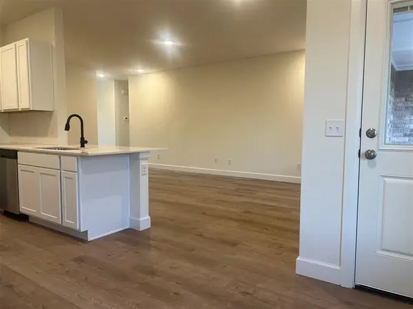 1836 Brush Creek WAY, Newcastle, OK 73065