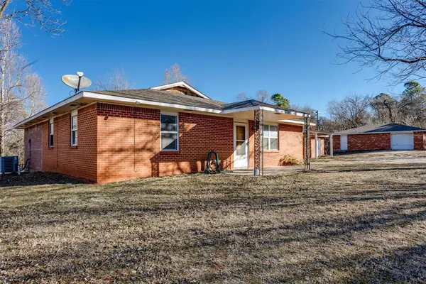 8001 Bethel RD, Norman, OK 73026
