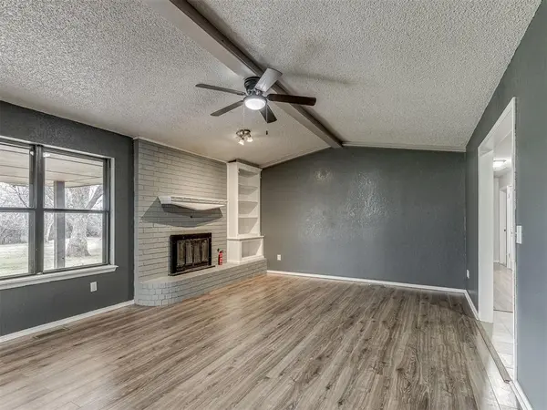 515 Ridgecrest DR, Guthrie, OK 73044