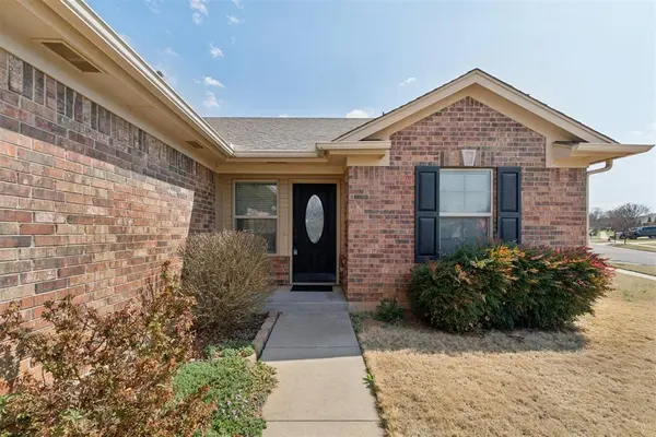 9564 SW 24th TER, Oklahoma City, OK 73128