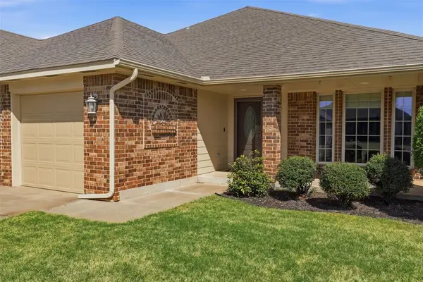 11221 NW 104th ST, Yukon, OK 73099