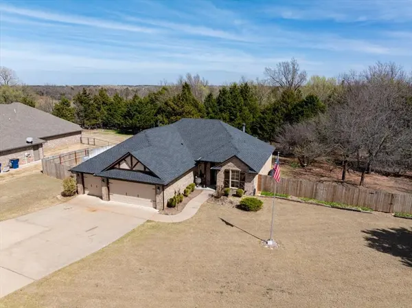 12454 Hidden Run RD, Guthrie, OK 73044