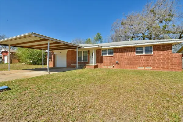 705 Stahl DR, Midwest City, OK 73110