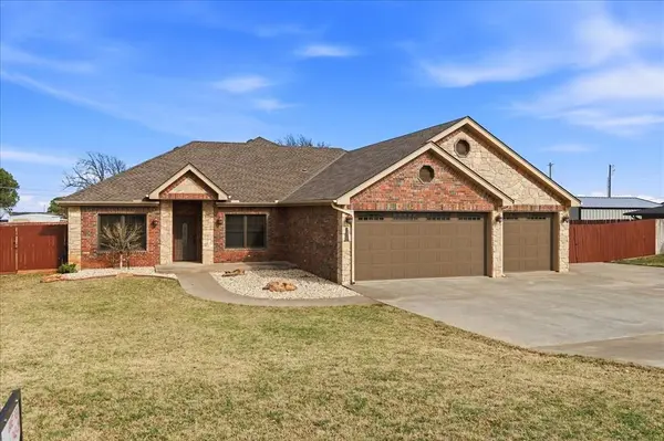 716 S Main ST, Canute, OK 73626