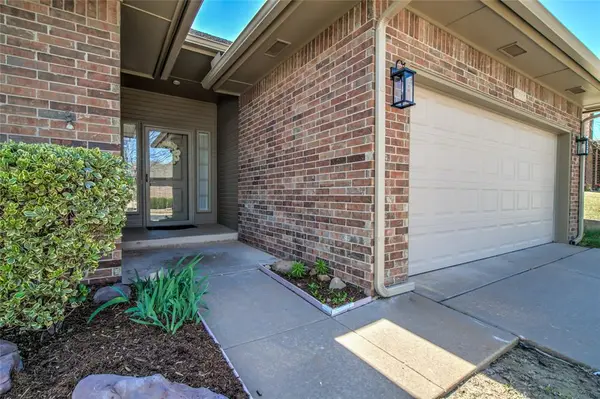 16133 Silverado DR, Edmond, OK 73013