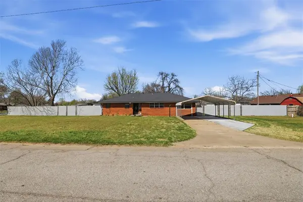 1717 Cherry LN, Del City, OK 73115